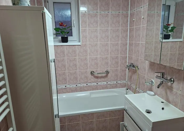 Vannet Villa *
